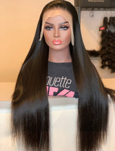 Load image into Gallery viewer, 13x6 HD  Frontal Cambodian Straight Wig
